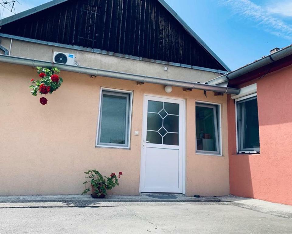 Mare Apartmant Belgrado Buitenkant foto